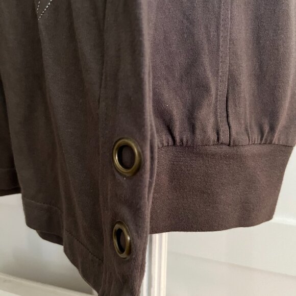 BNWT MCDAGGER gargoyles brown long sleeve (L) - Picture 3 of 5